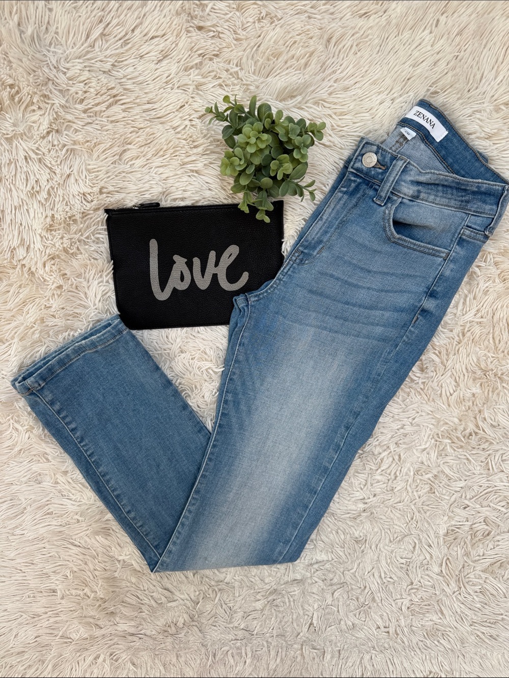 Zenana High-Rise Straight Jeans 💗 Light Blue
